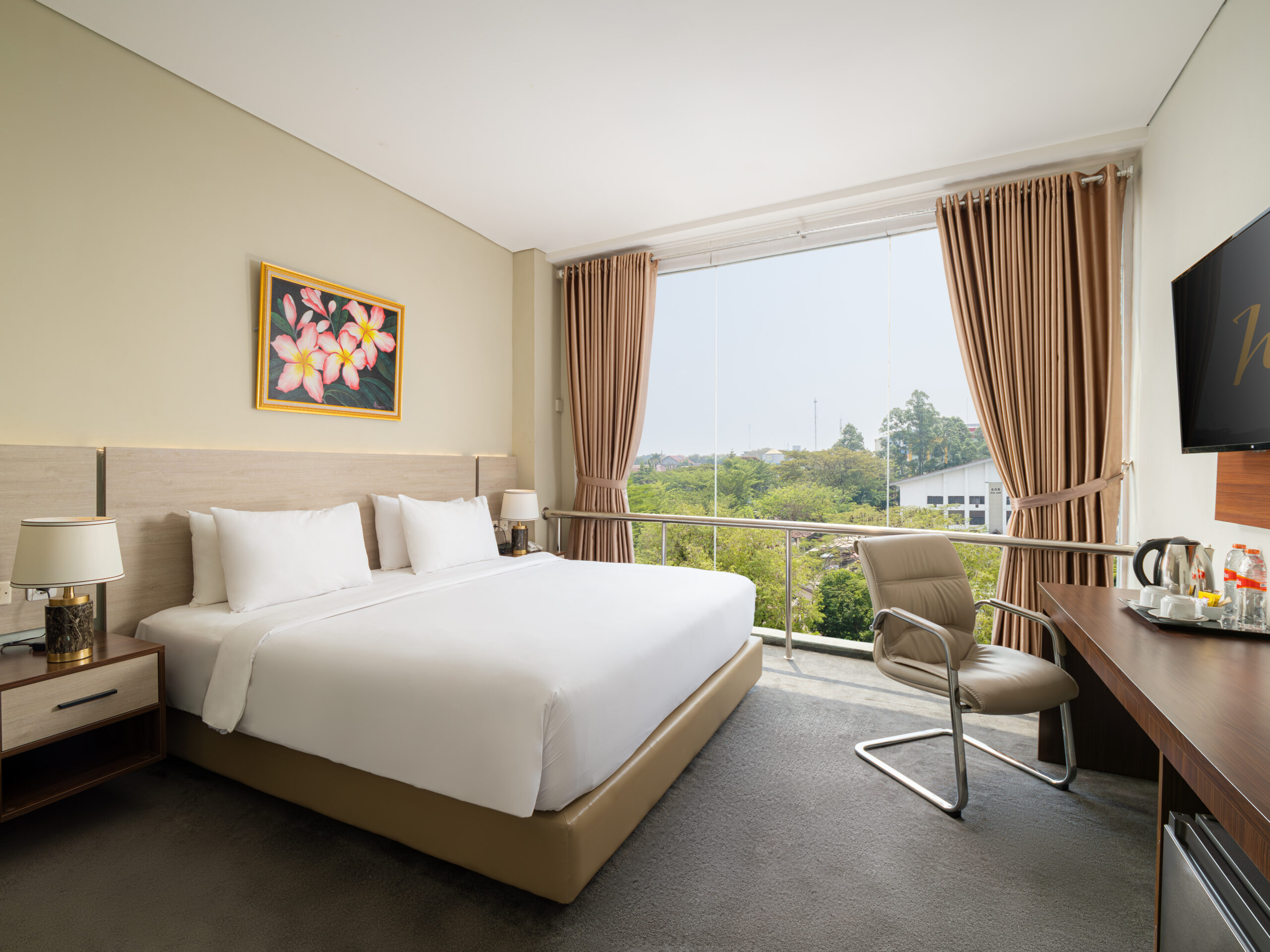 JUNIOR-SUITE-BEDROOM_EDITED-LOGO-2